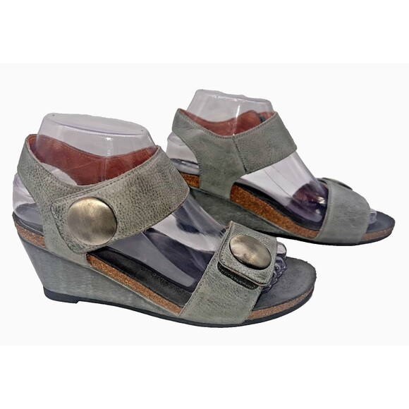 TAOS Woman's Carousel 2 Leather Graphite Grey Wedge Sandals, Size 37 - US 6-6.5 - Picture 1 of 7